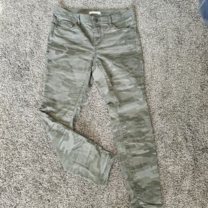 Loft Camo Modern Skinny Ankle